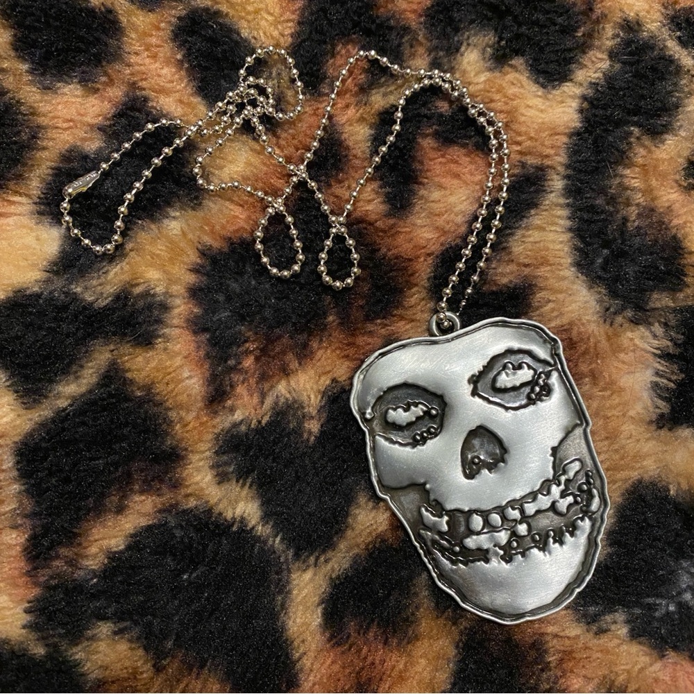 Misfits 💀 2009 Crimson Ghost Skull Pendant Necklace